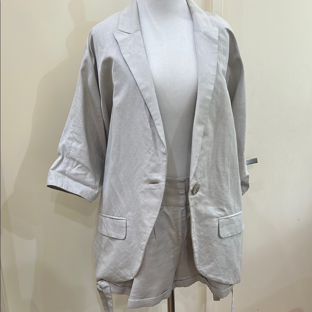 Natural Color Relaxed Fit Blazer with Matching Shorts
